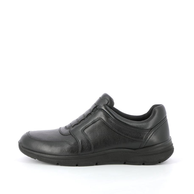 TYLER'S Sneakers