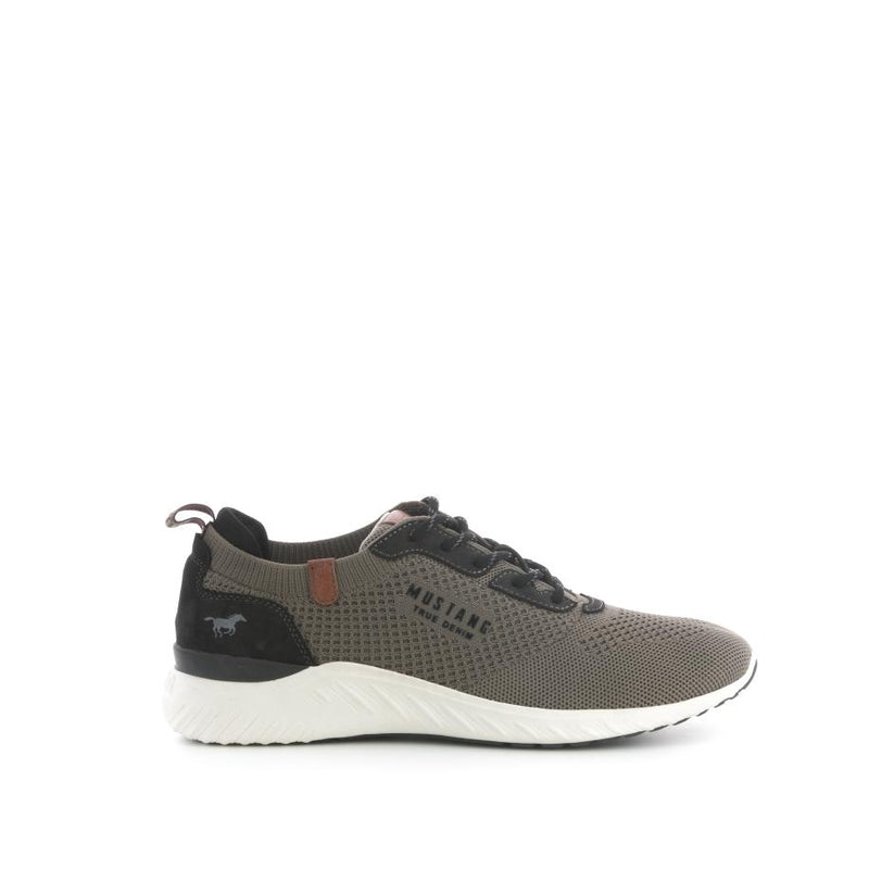 MUSTANG Baskets & sneakers
