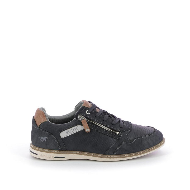 MUSTANG Sneakers