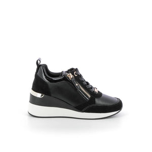 XTI Sneakers