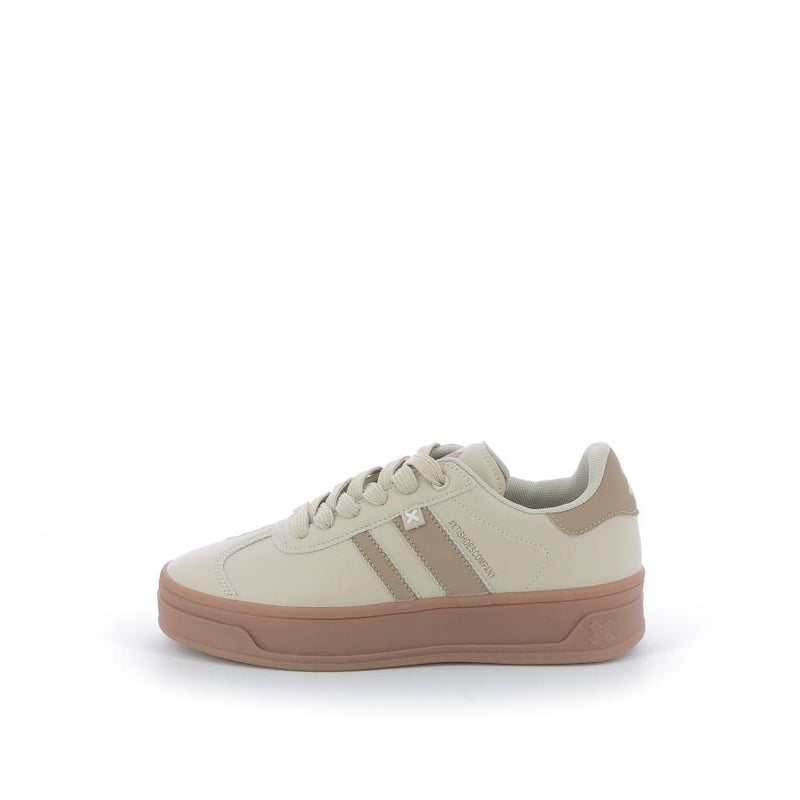 XTI Sneakers