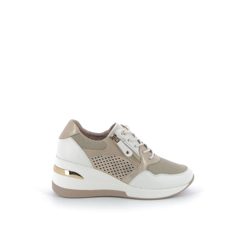 Zachte comfortabele sneakers