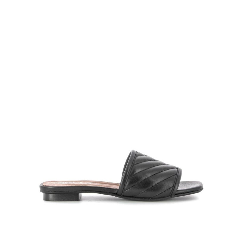 AKULA Mules & sabots