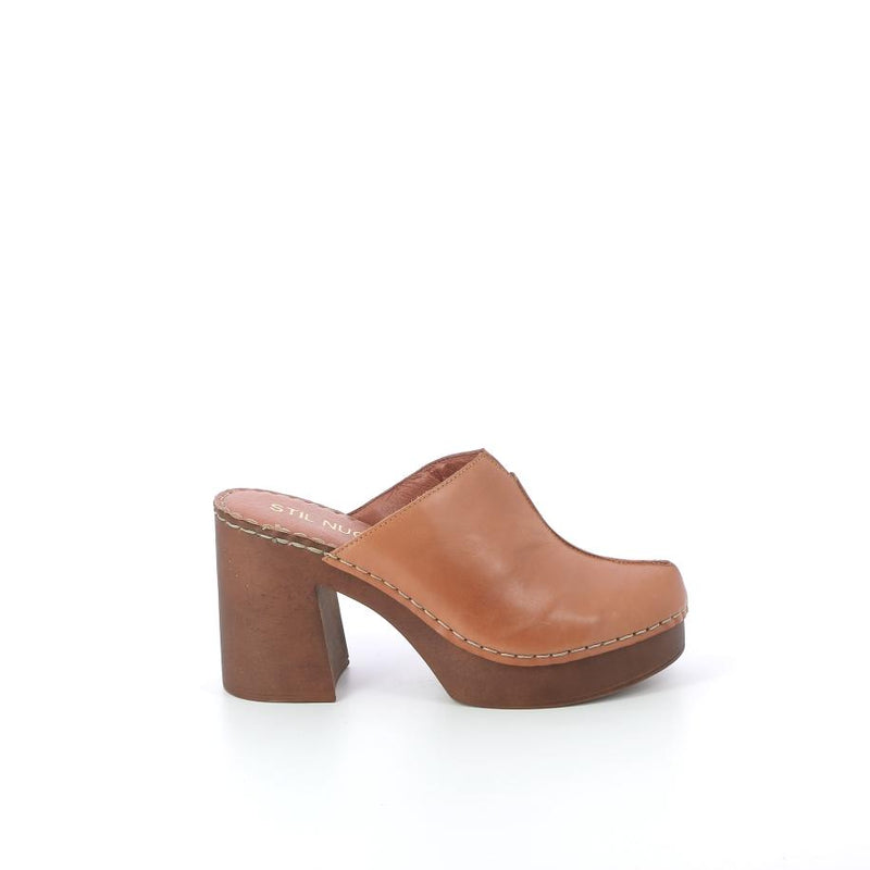 STIL NUOVO Mules/Sabots