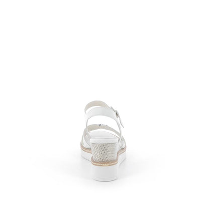  | 372XM057