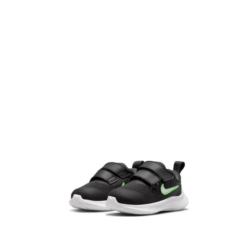 NIKE sneakers en sportschoenen