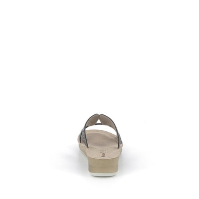  | 821XS0C9