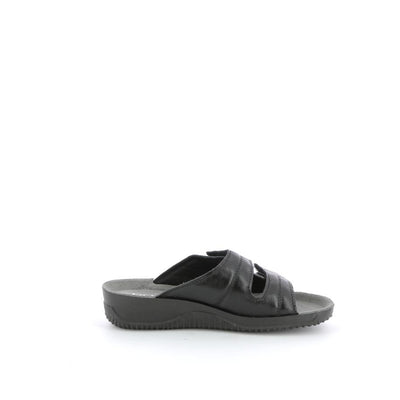  | 821XW1U6
