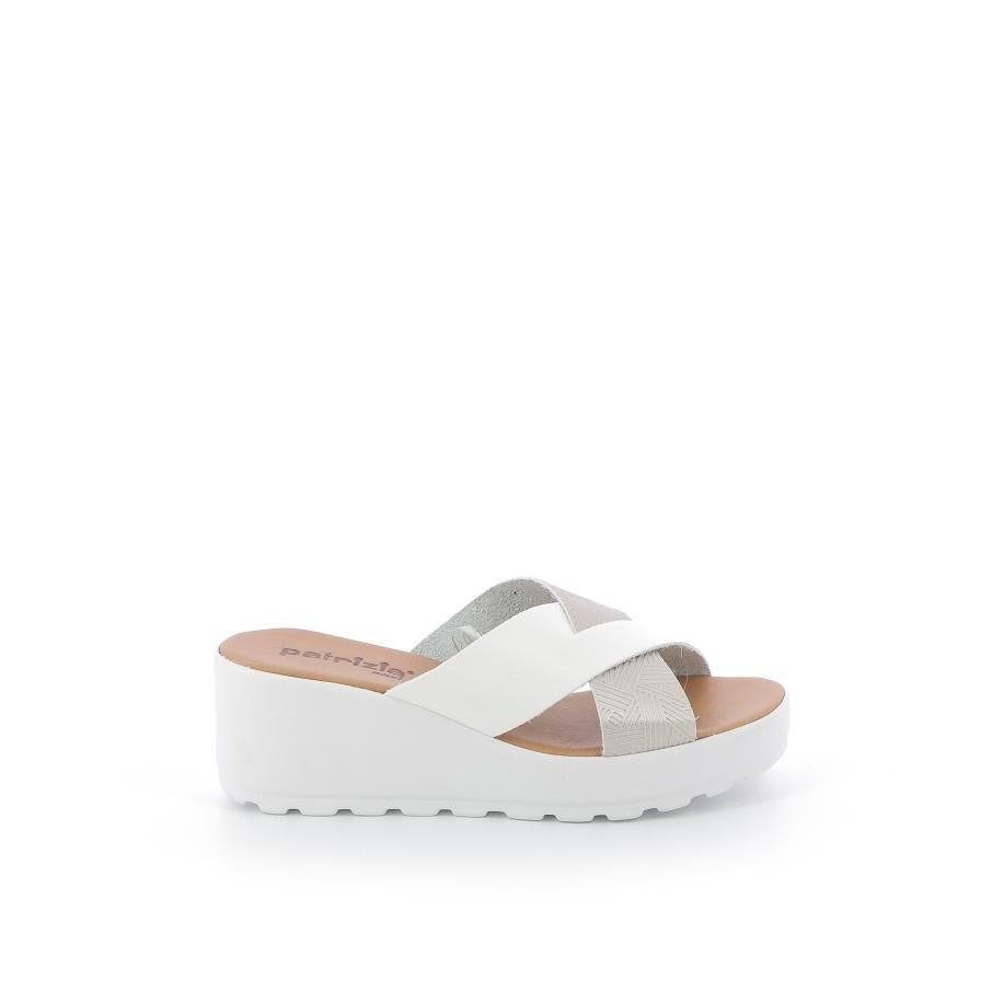  | 822XM010