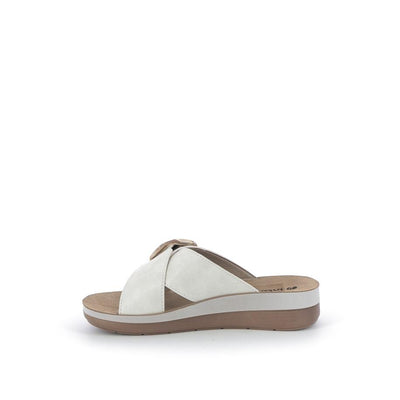 | 822XS0W5