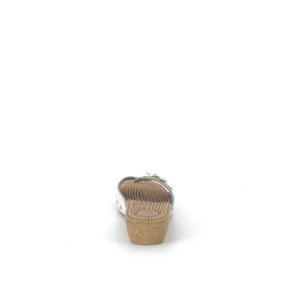  | 822XS207