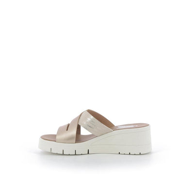  | 823XS1J8