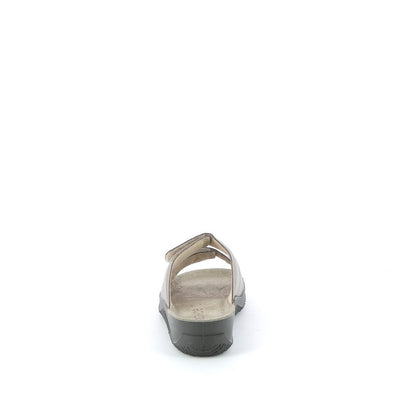  | 823XW1U6