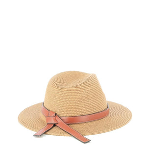 Chapeaux