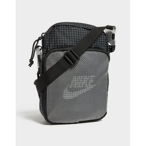 NIKE Schoudertassen
